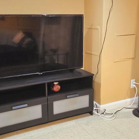 Warm Queens Apartment 5 Min From Laguardia 1 Min From Train New York Exterior photo